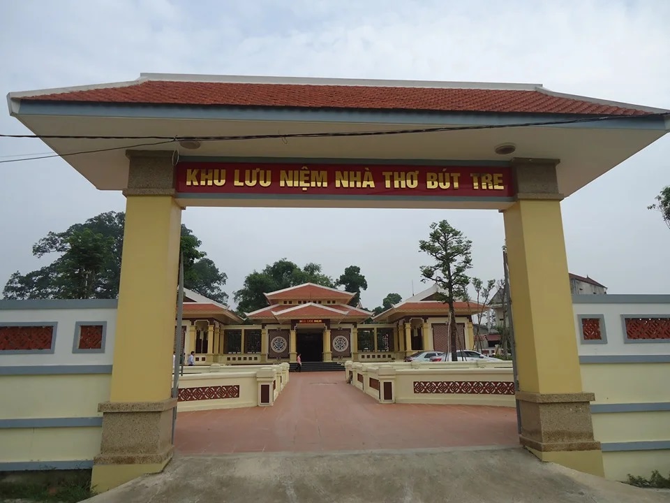 Nhà Thơ Bút Tre – Bamboo writer remember Area