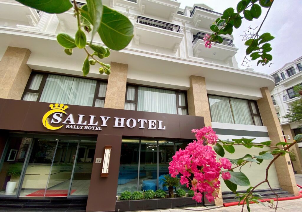 Sally Hotel